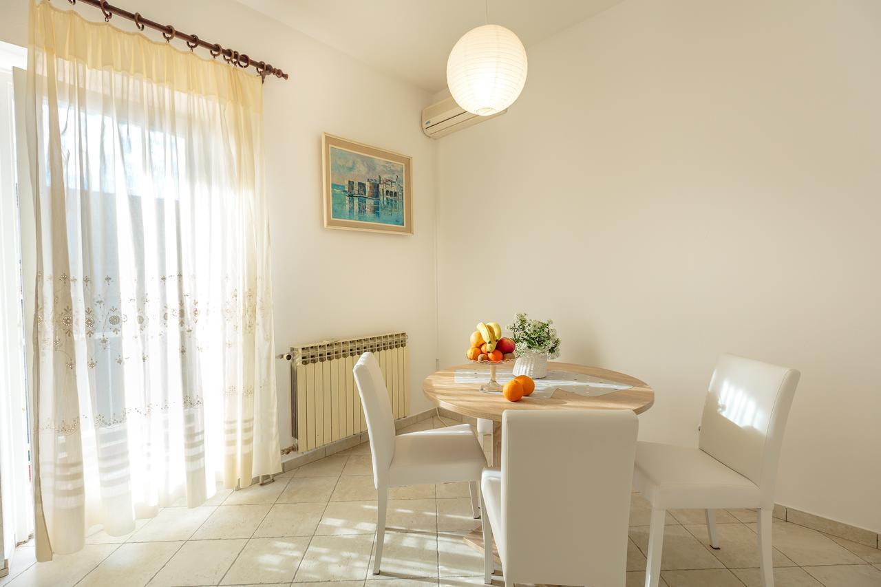 Music Apartment Дубровник Екстериор снимка