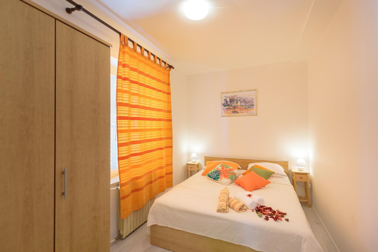 Music Apartment Дубровник Екстериор снимка